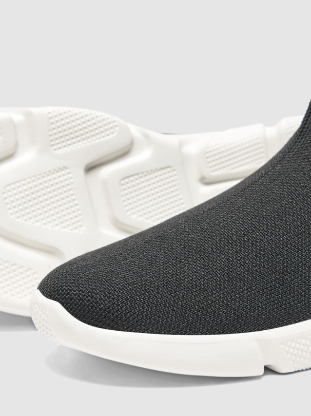 Trainers Female Only