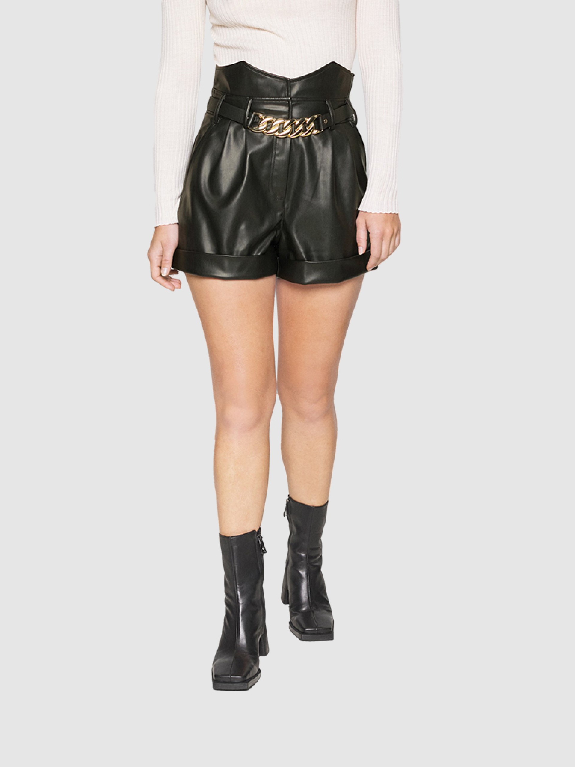 Pantalones Cortos Femenino Only