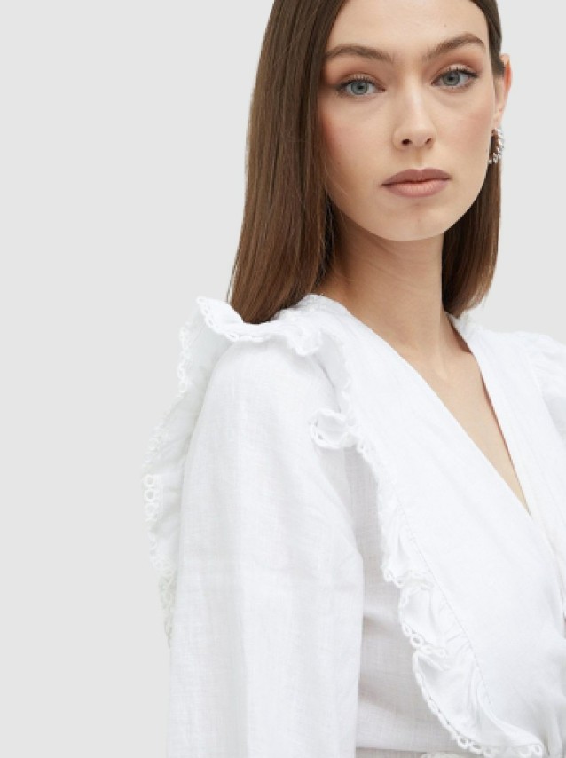 Tops Female Guess