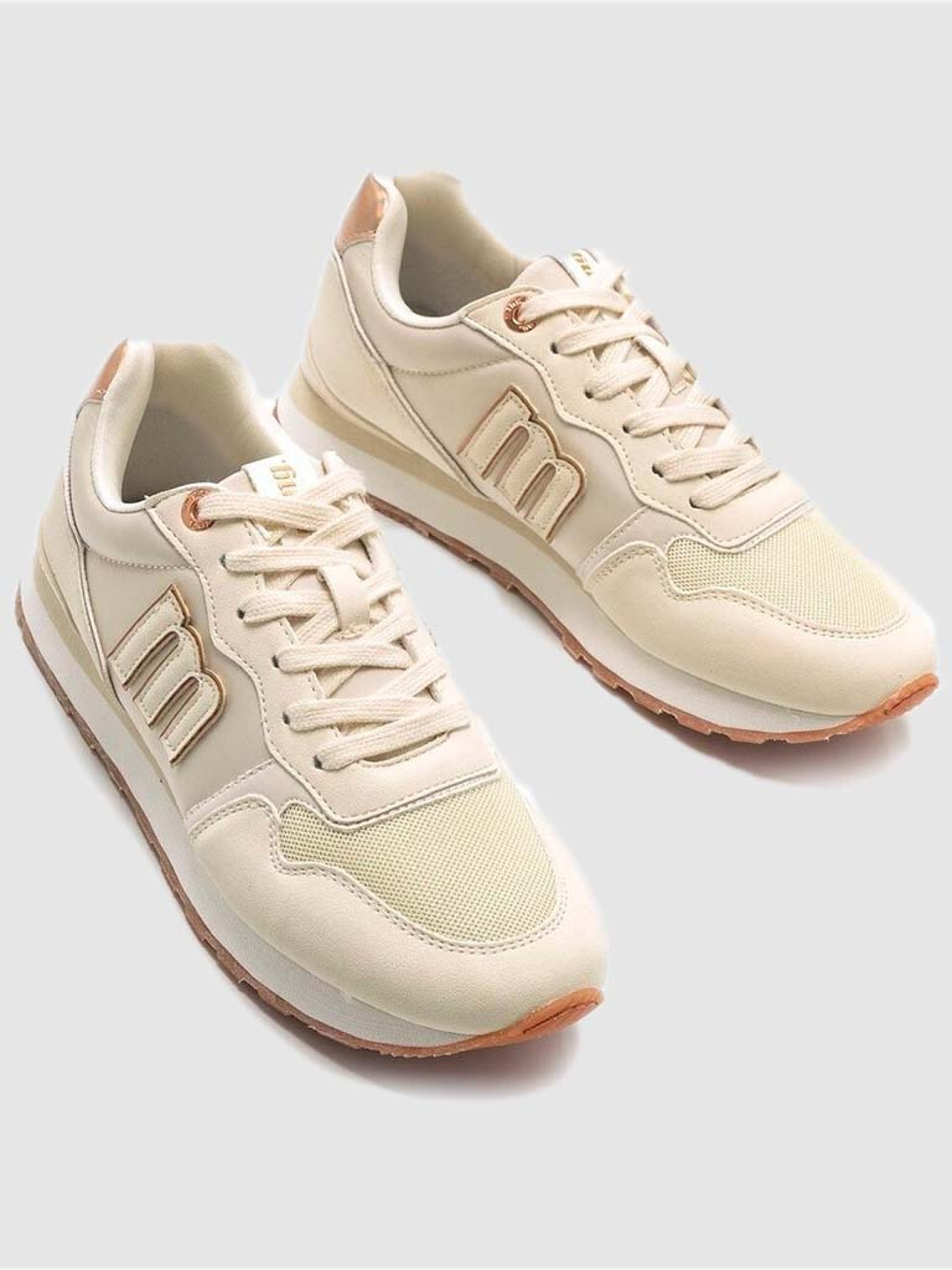 Chaussures de Sport Féminin Mtng