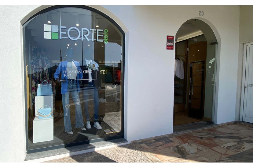 Inauguration of the first multi-brand clothing store in Caminha