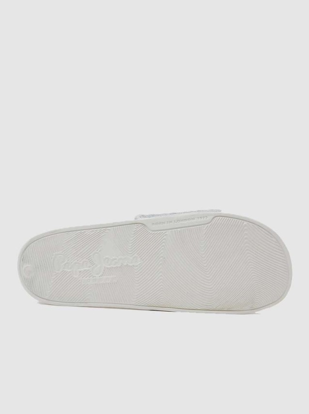 Hats Female Pepe Jeans Footwear