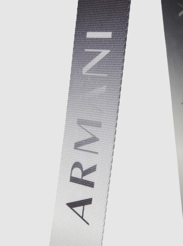 Shoppers Fminin Armani Exchange