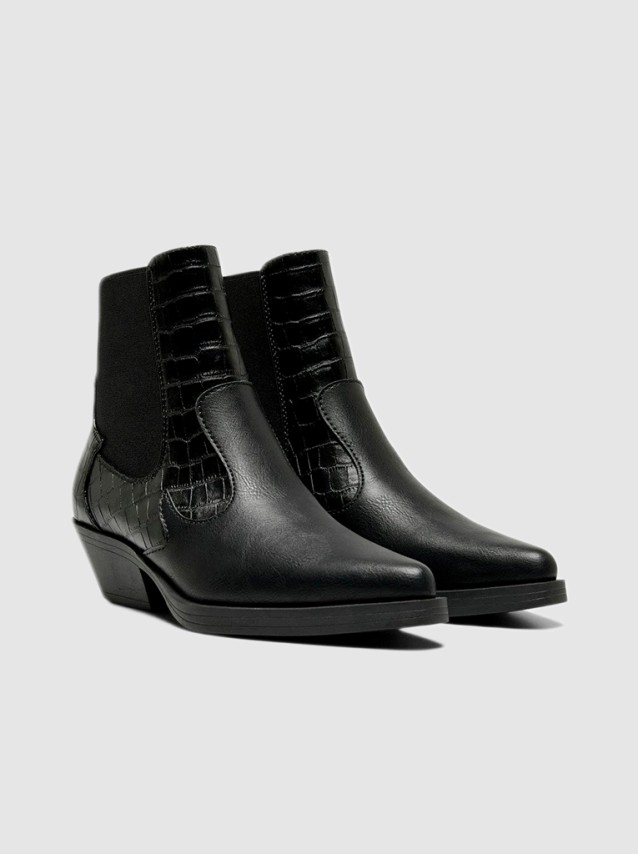 Boots Female Only
