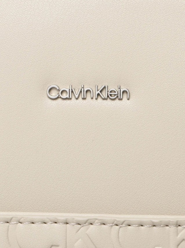 Shoppers Female Calvin Klein