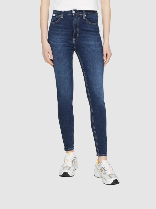 Cal�a de Ganga Mulher Ankle Super Skinny Calvin Klein