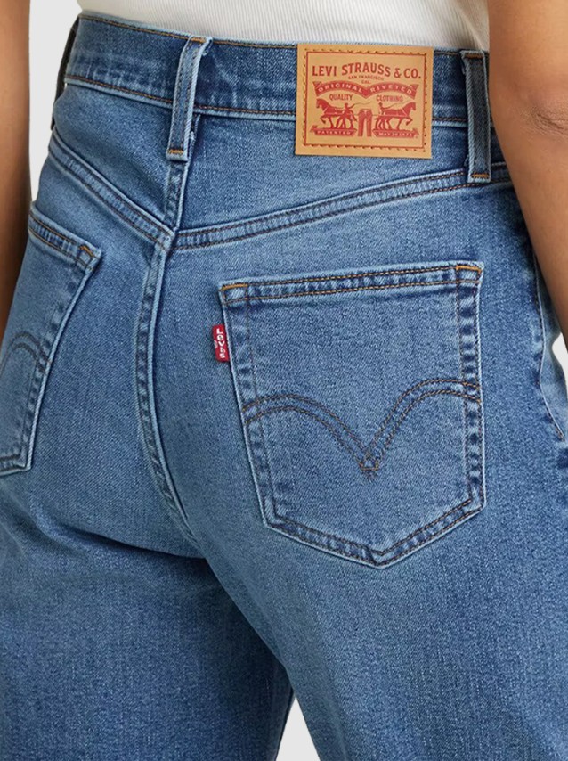 Calas Mulher Levis
