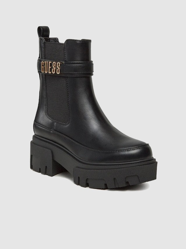 Bota Mulher Yelma Guess