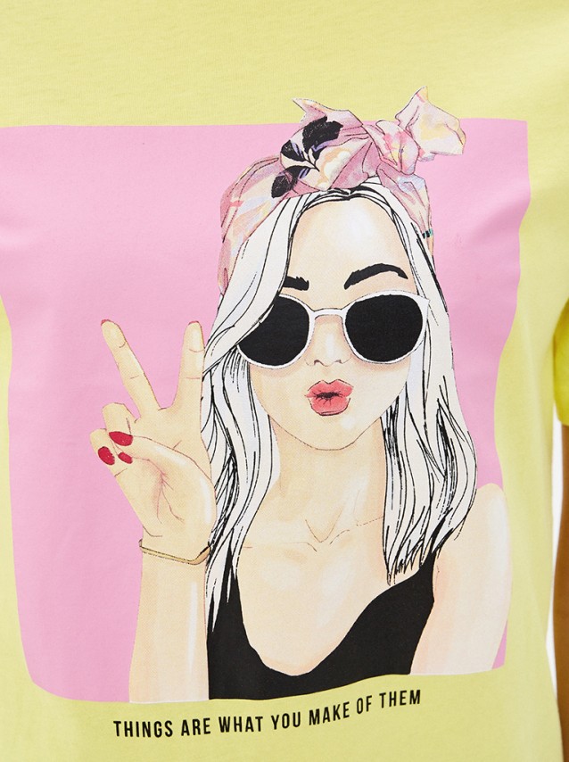 Camiseta Femenino Only