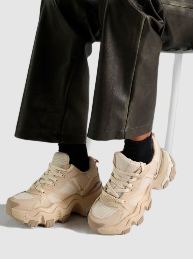 Trainers Female Buffalo