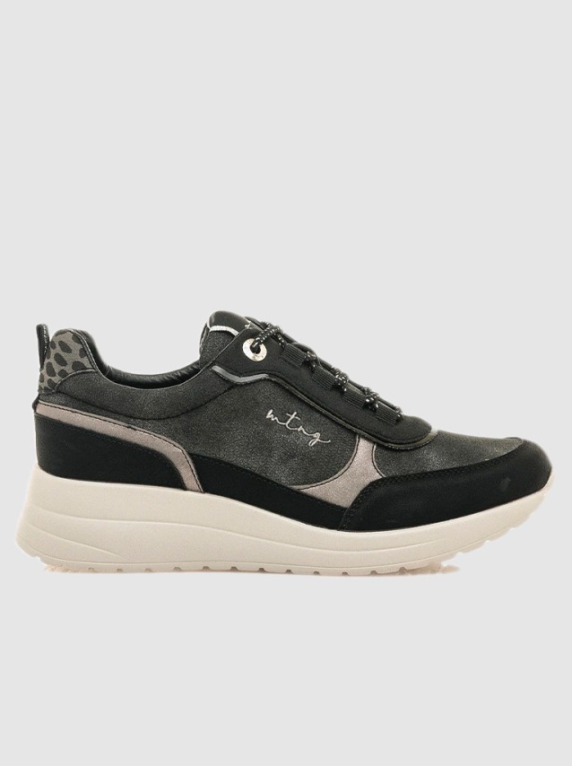 Trainers Female Mtng