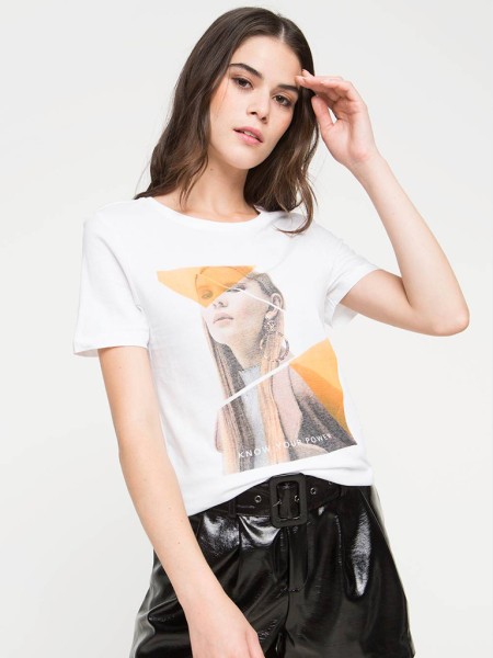 T-Shirt Mulher Lisa Only