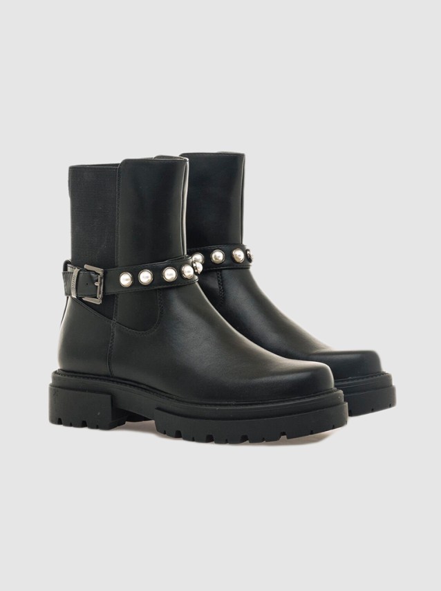 Boots Female Mtng