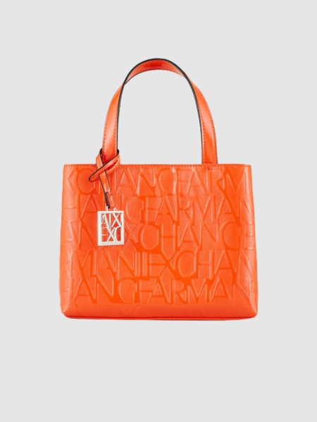 Shoppers Fminin Armani Exchange