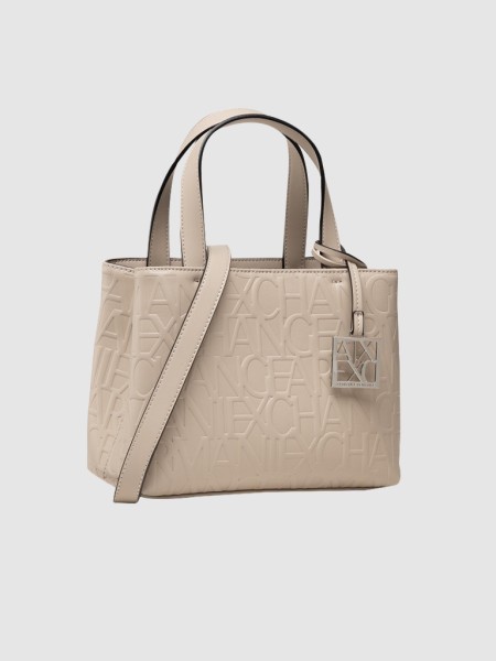 Shoppers Fminin Armani Exchange