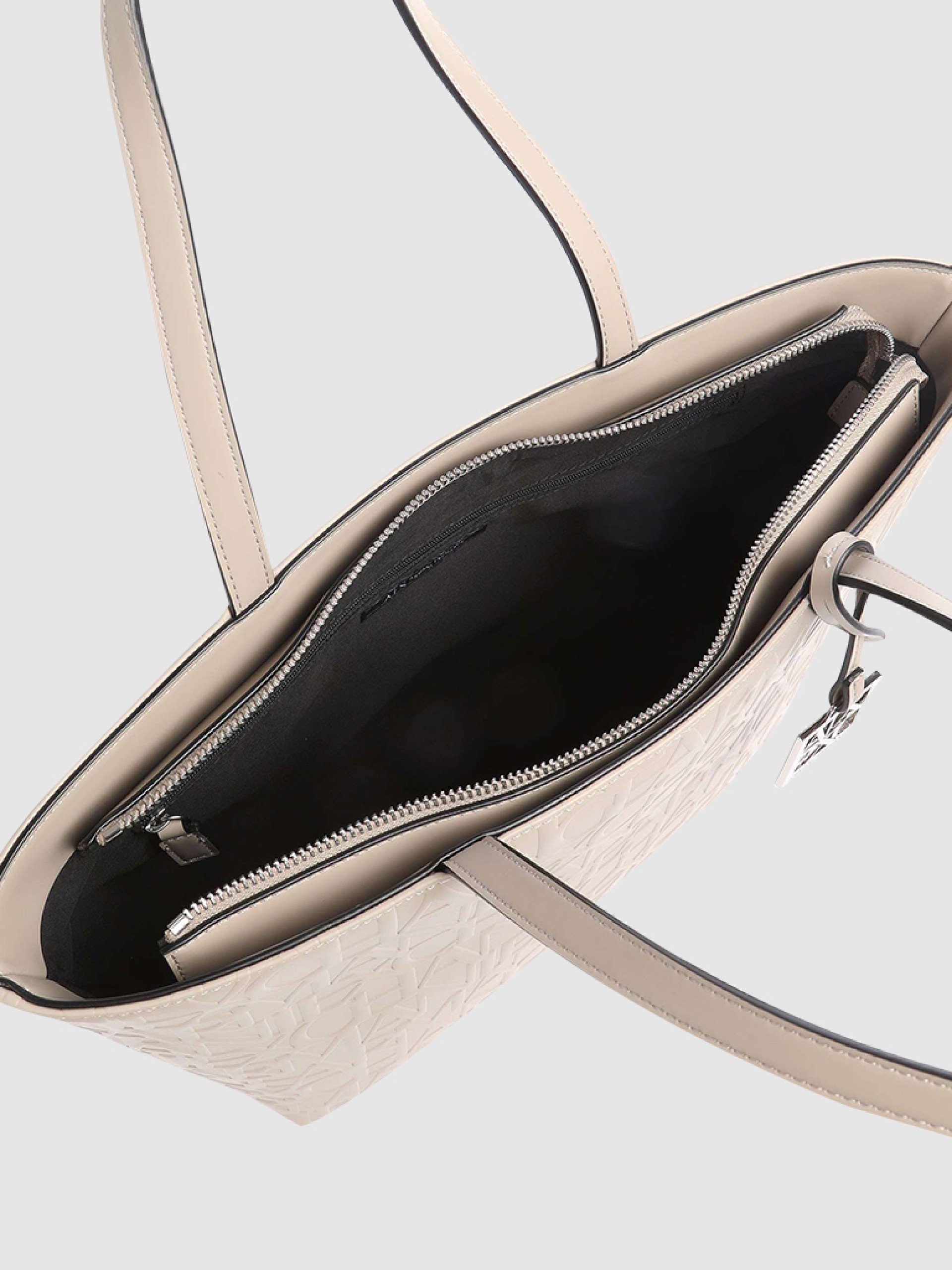 Shoppers Féminin Armani Exchange