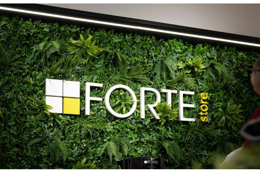 Inauguracin de la primera tienda Forte Store en Bragana