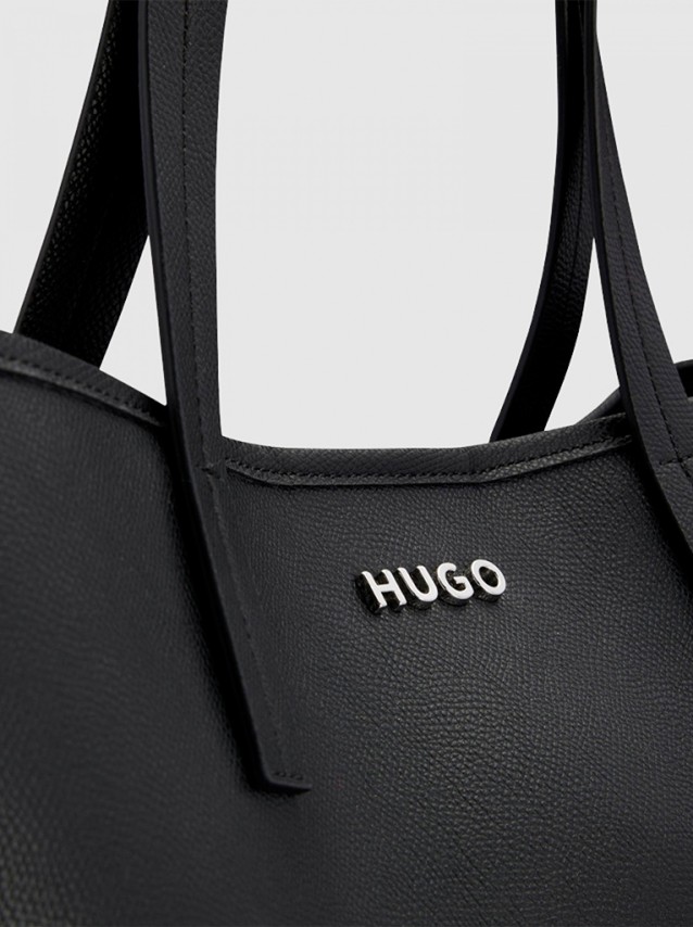 Shoppers F�minin Hugo