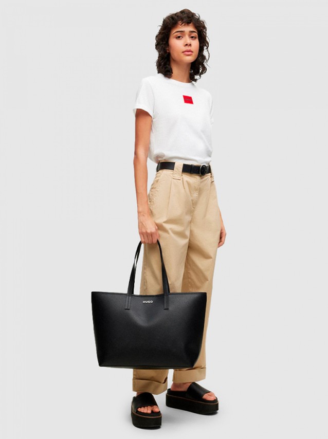 Shoppers F�minin Hugo