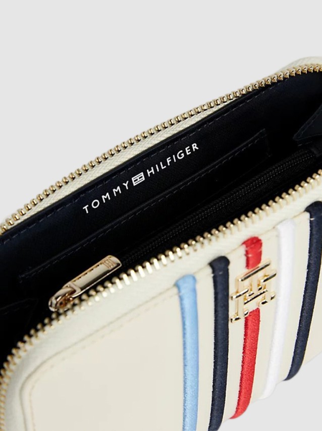 Wallets Female Tommy Jeans