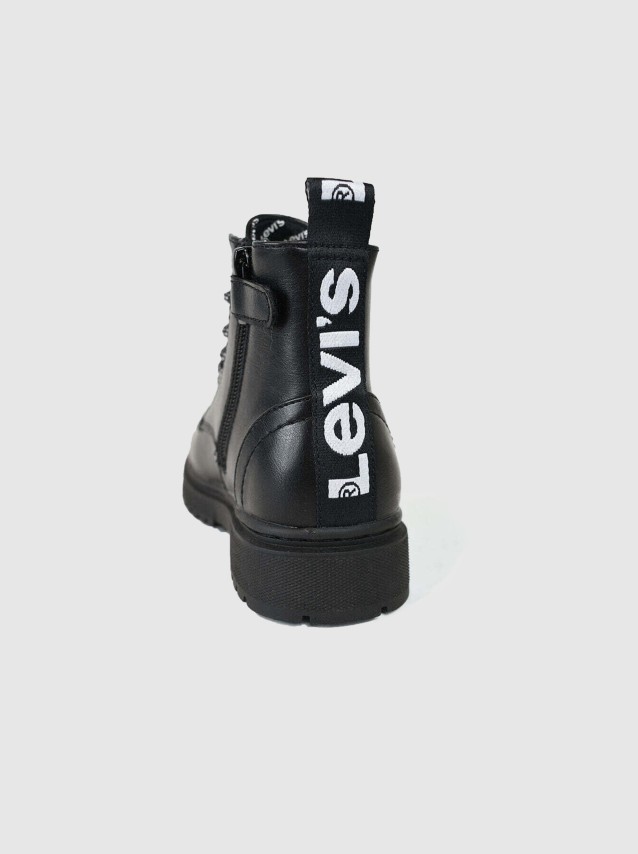 Boots Female Levis