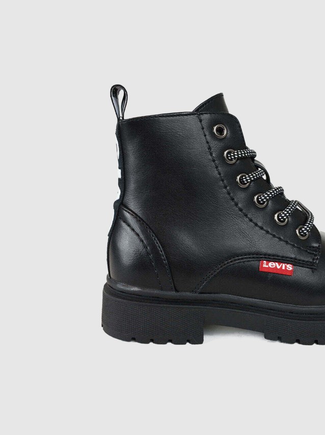 Boots Female Levis