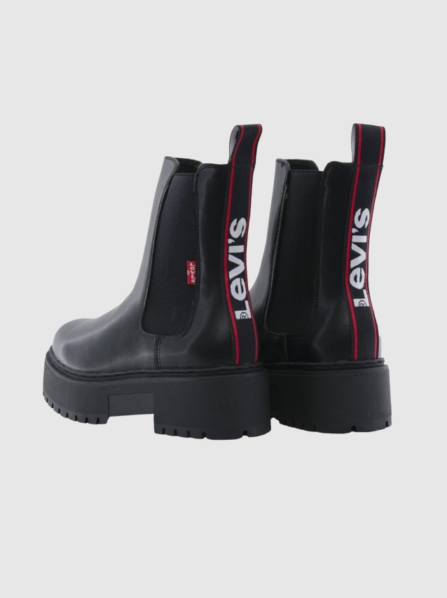 Boots Female Levis