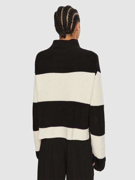 Pulls Féminin Calvin Klein Pulls Féminin Calvin Klein