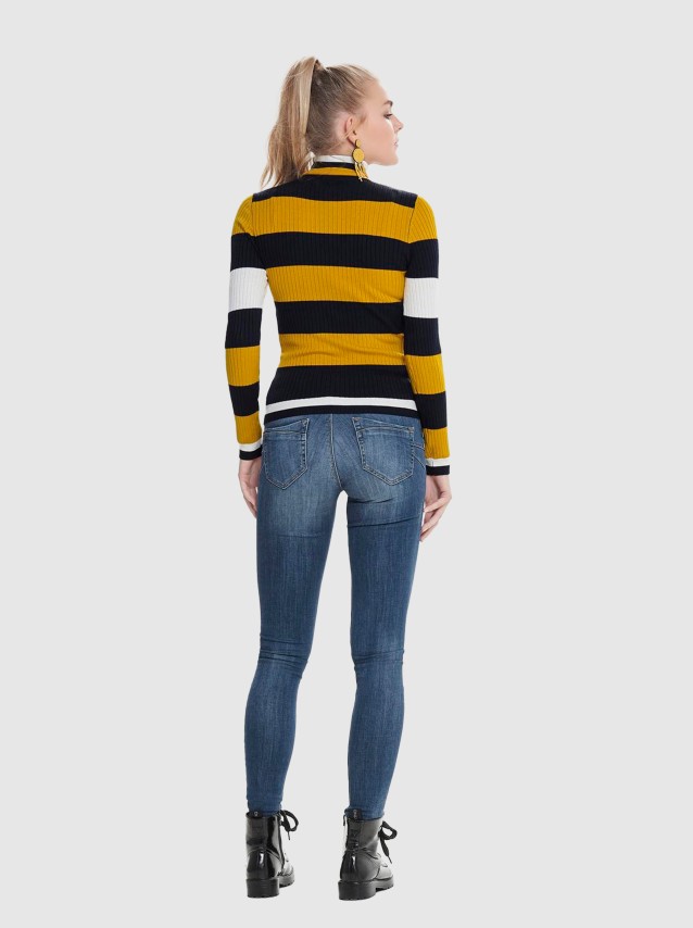Sweatshirt Female Only