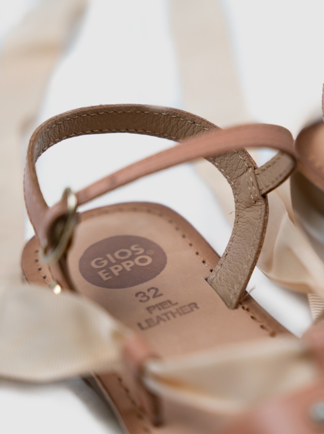 Sand�lia Menina Gioseppo