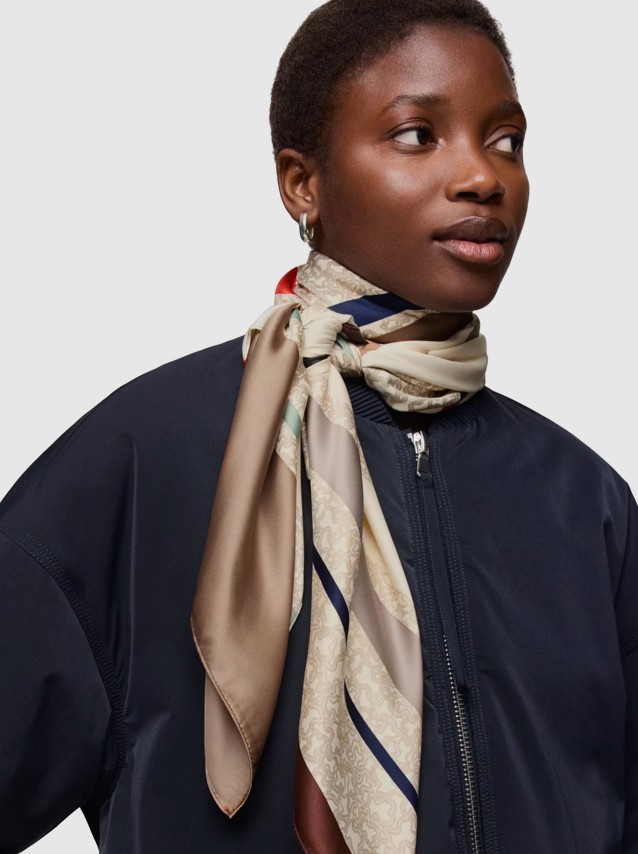 Female Tous