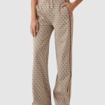 Cal�a Mulher Logo Guess