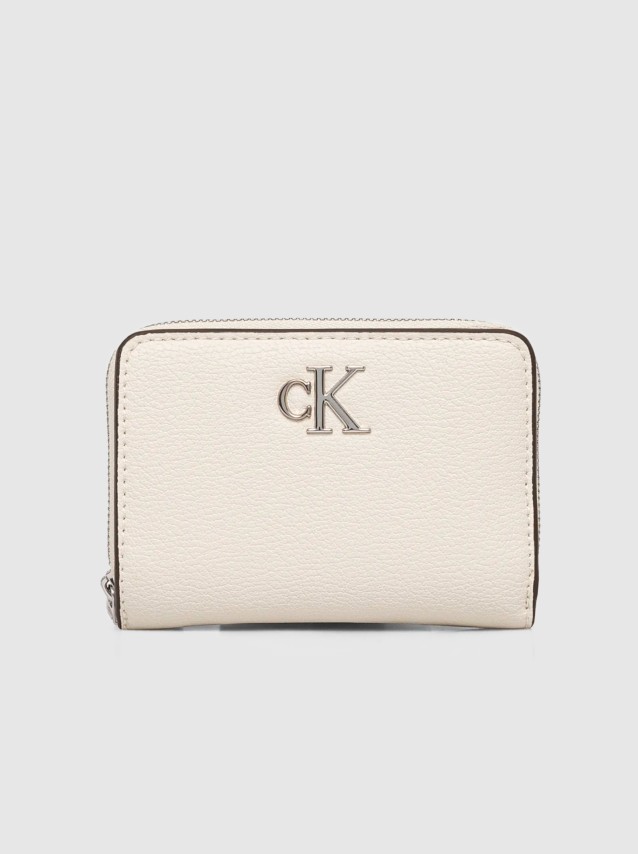 Fminin Calvin Klein