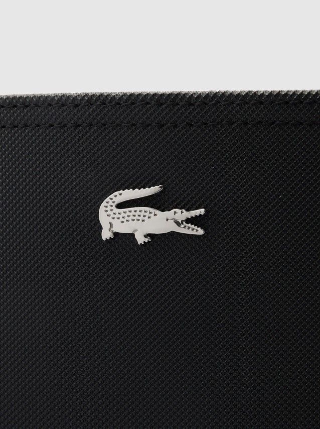 Shoppers Fminin Lacoste