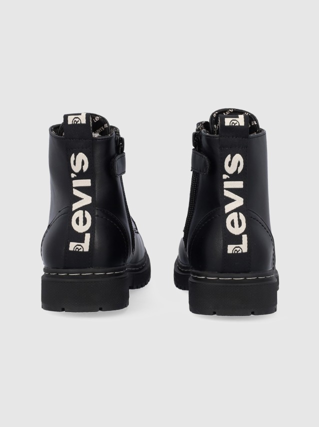 Boots Female Levis