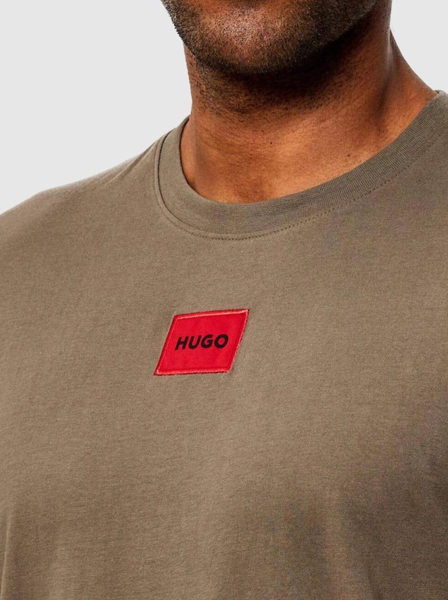 Camiseta Masculino Hugo