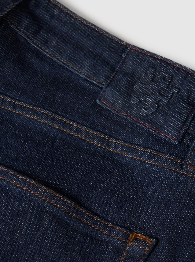 Calas Homem Lion Of Porches