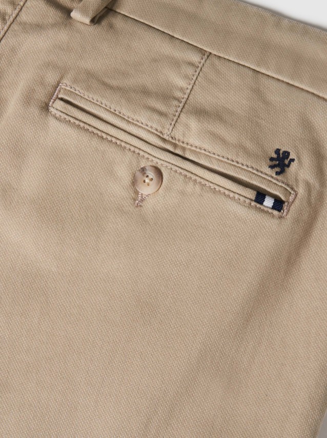 Calas Homem Lion Of Porches