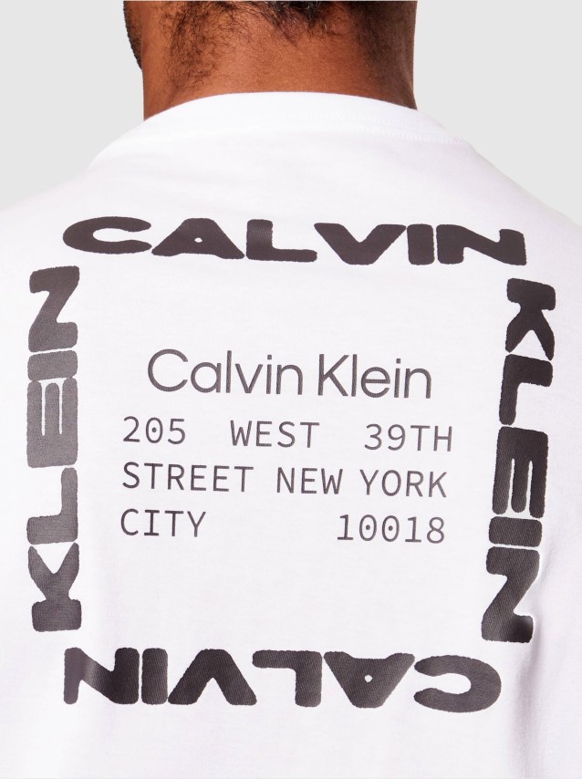 T-Shirt Calvin Klein Homem Ss 30S Whsl Ckj Ck Box Graphic T