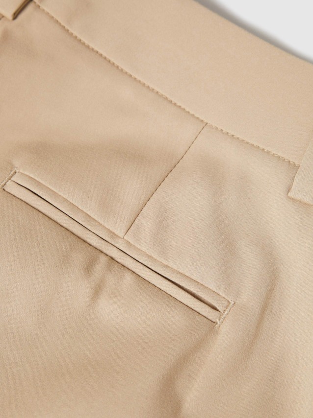 Cal�as Lion Of Porches Mulher Chino