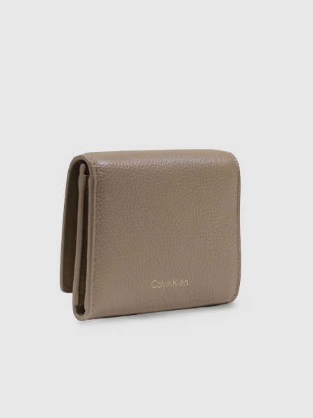 Carteira Calvin Klein Mulher Emblem Hw Pebble Trifold W/zip