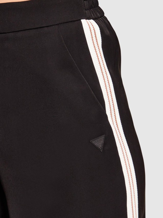 Female Guess Activewear