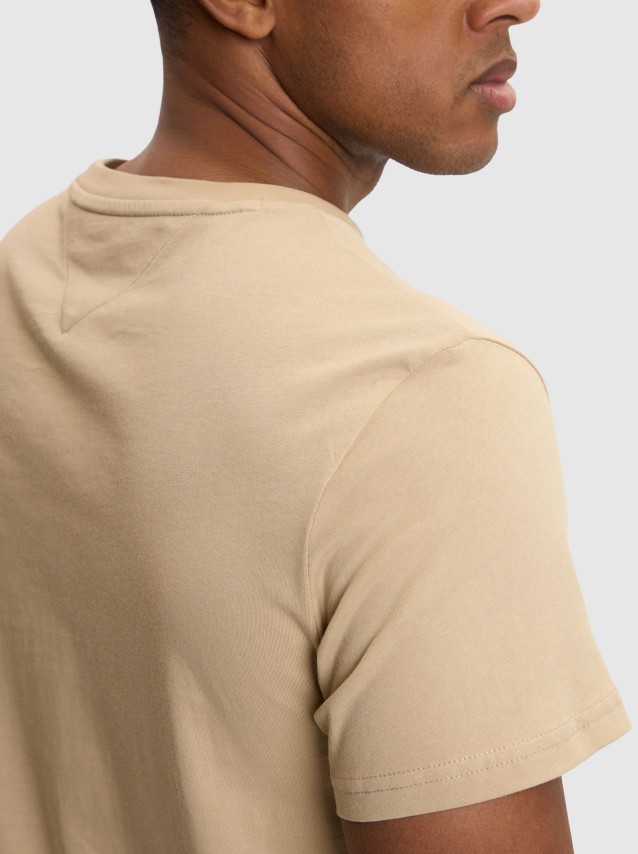 T-Shirt Tommy Jeans Homem Tjm Slim Sign Chest Ss Tee Ext