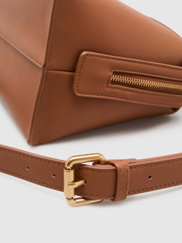 F�minin Lion Of Porches