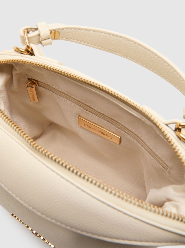 F�minin Lion Of Porches