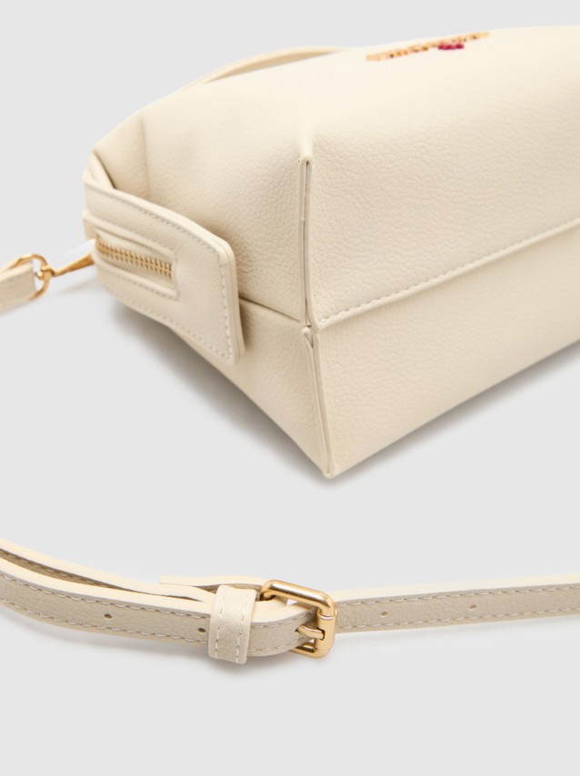 F�minin Lion Of Porches