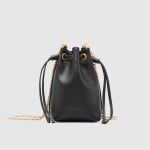 F�minin Lion Of Porches