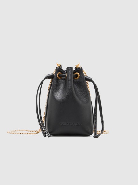 F�minin Lion Of Porches