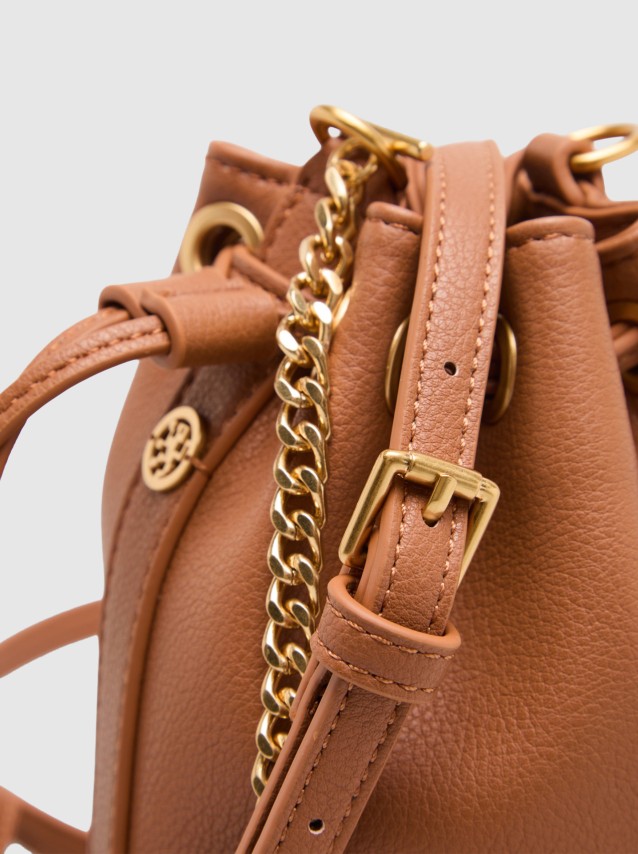 F�minin Lion Of Porches