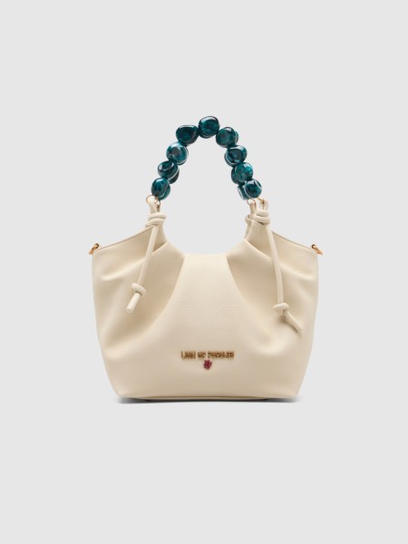 F�minin Lion Of Porches